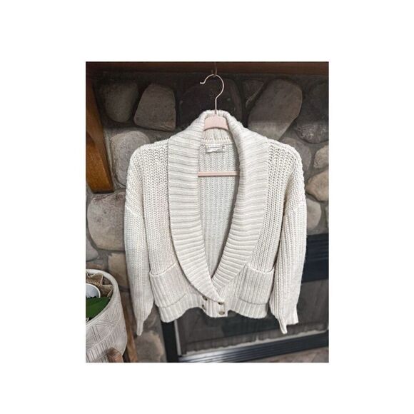 Anthropologie Cable Knit soft sweater - Picture 14 of 14